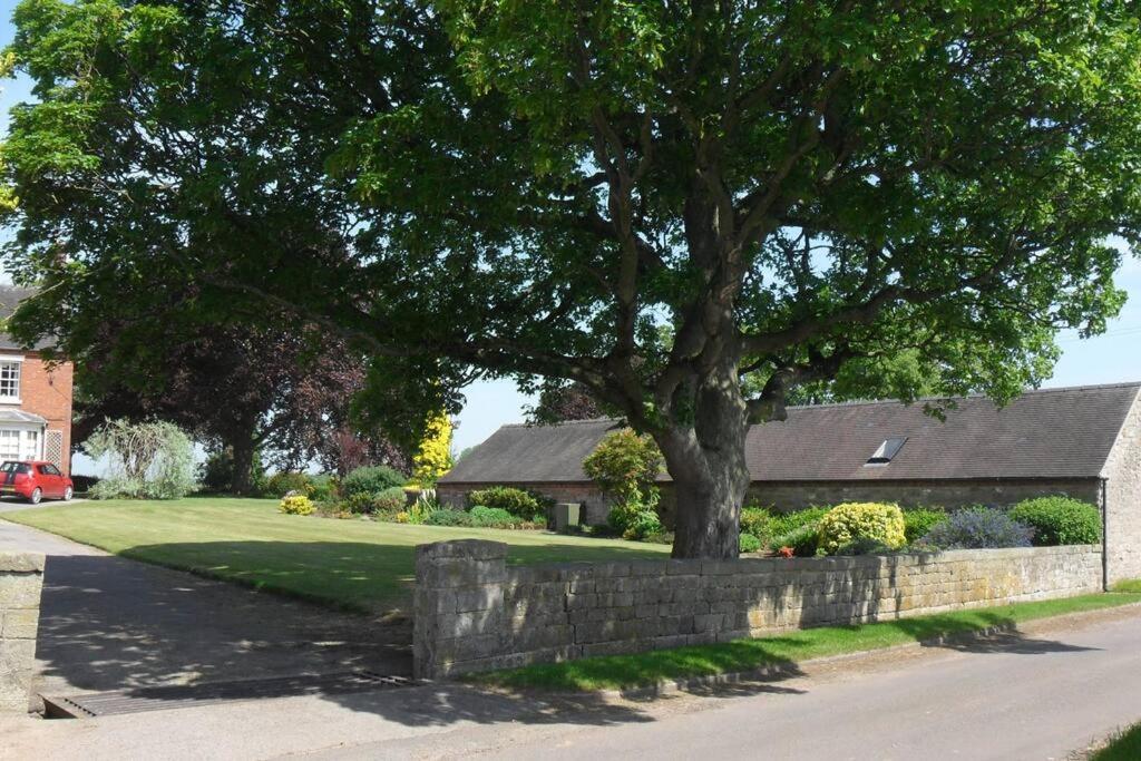 Courtside Barn, Lynn, Newport Villa Нюпорт Екстериор снимка
