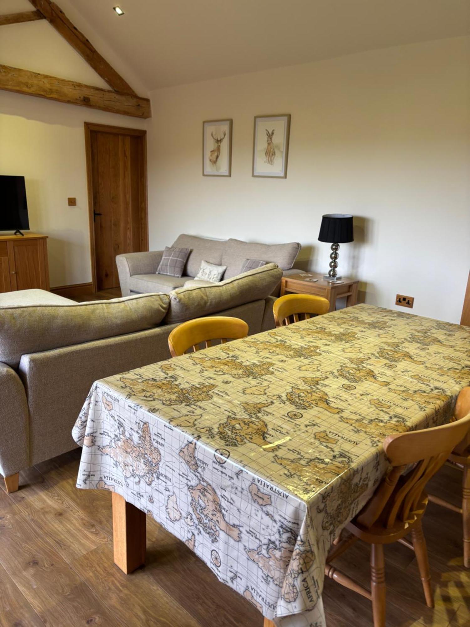 Courtside Barn, Lynn, Newport Villa Нюпорт Екстериор снимка